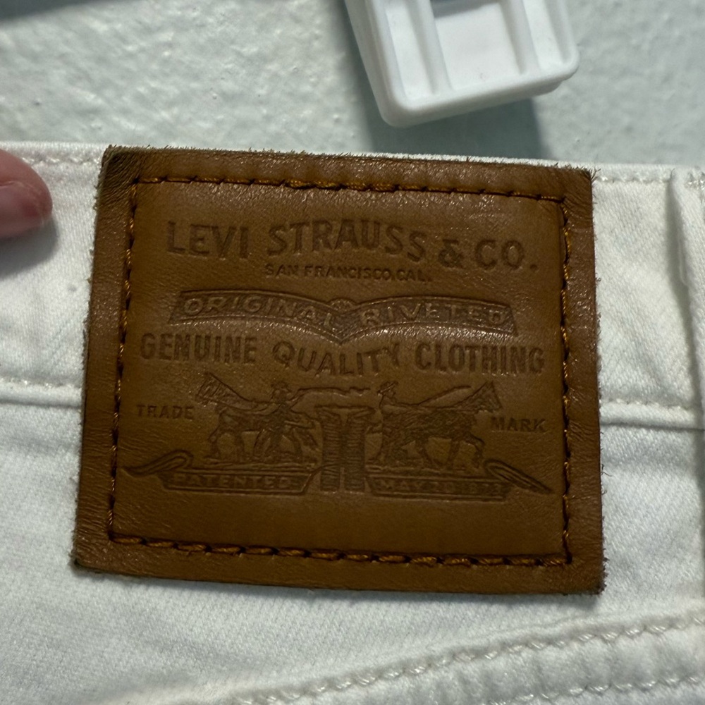 Levi's Women's White Ribcage Straight Ankle Jeans Size 28 - Picture 7 of 8